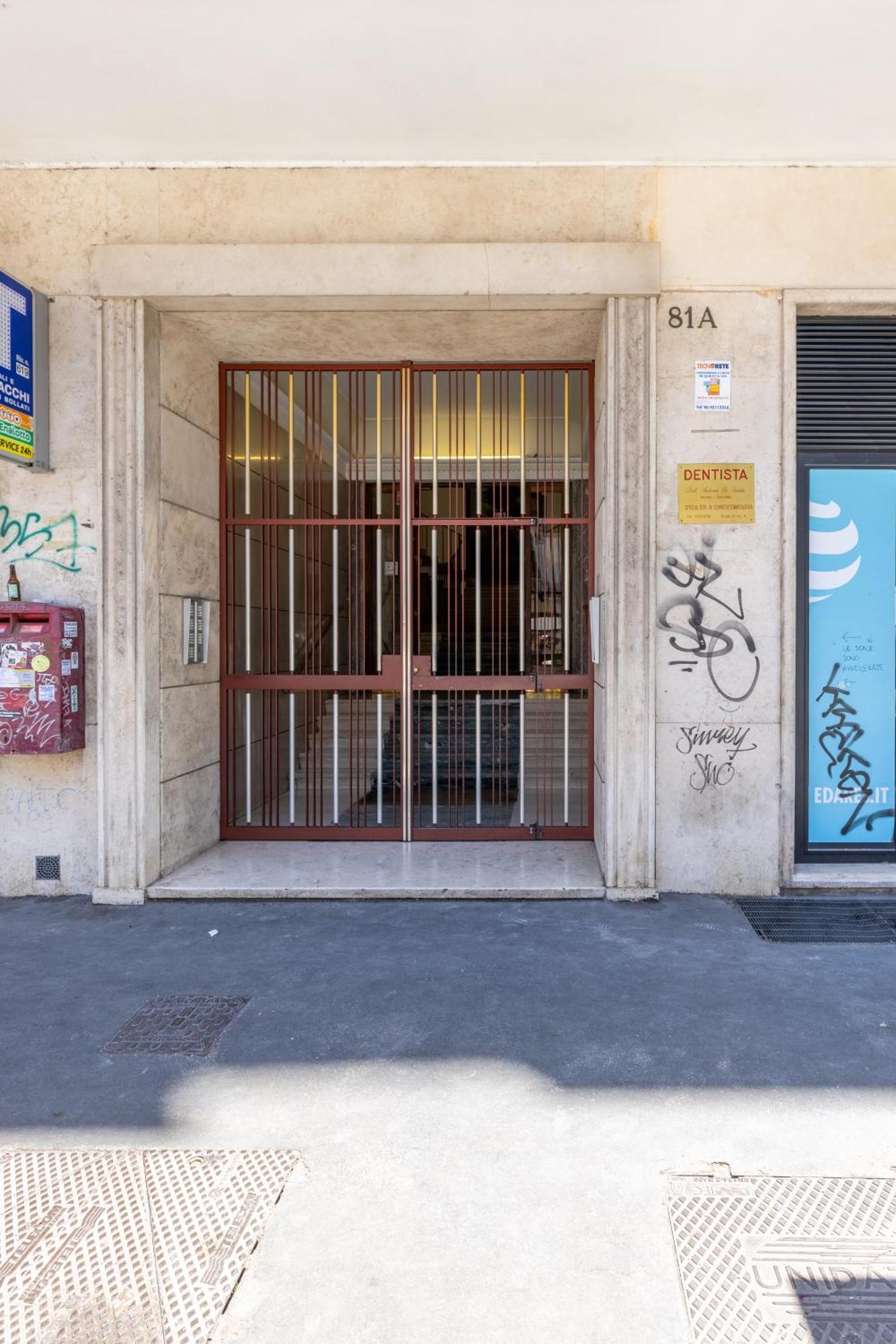 Casa Preziosa In Metro Piramide Apartamento Roma Exterior foto